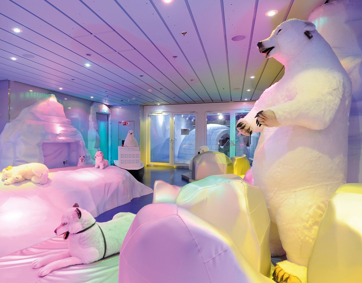 MSC Fantasia Entertainment Polo Nord 07 MSC Fantasia Entertainment Polo Nord 07