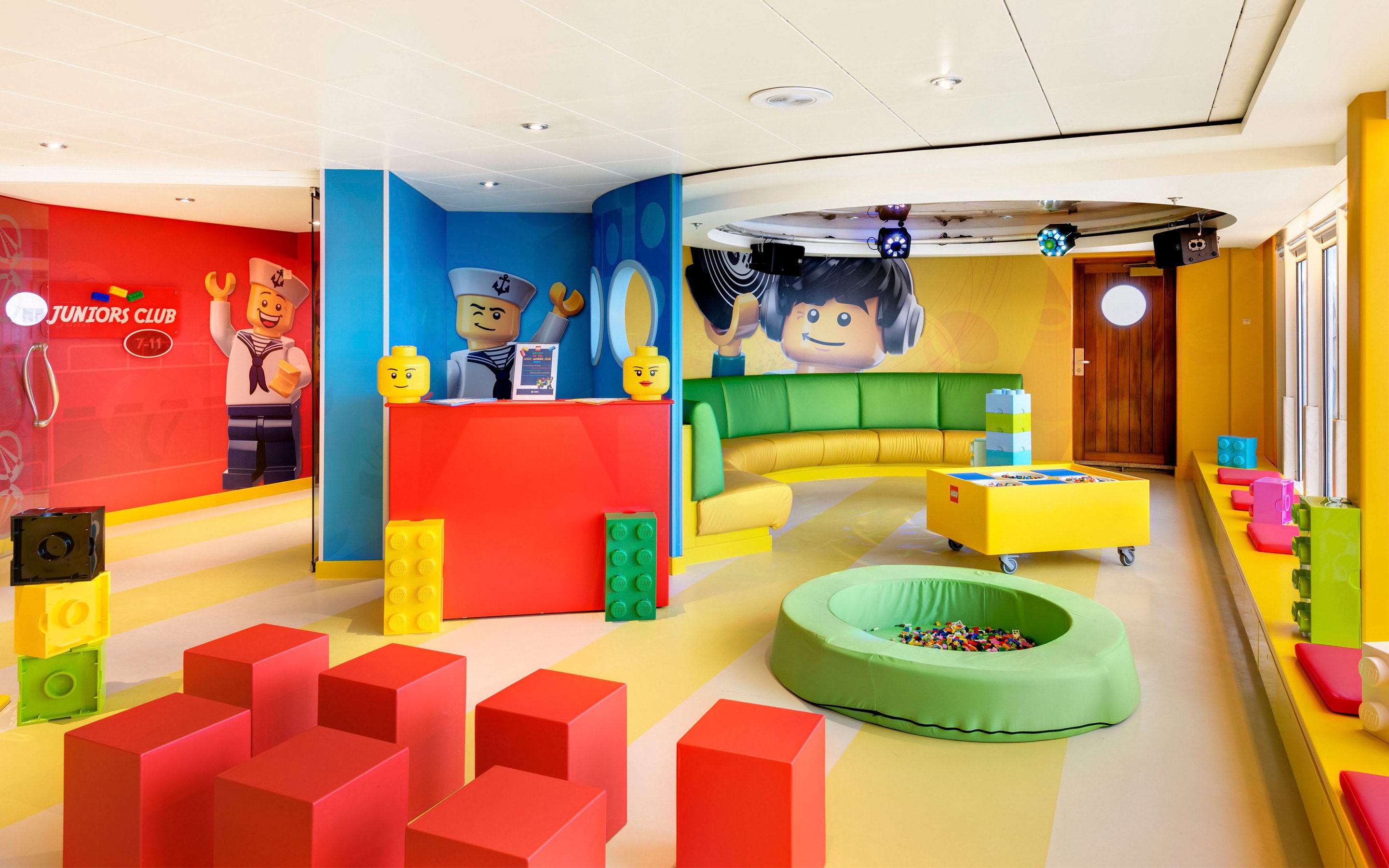 MSC Sinfonia Public Area Family Kids 01 MSC Sinfonia Public Area Family Kids 01