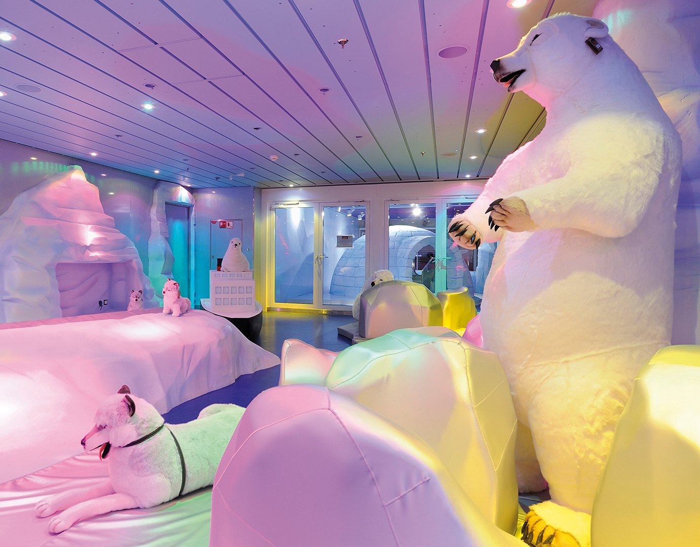 MSC Splendida Entertainment Polo Nord 06 MSC Splendida Entertainment Polo Nord 06